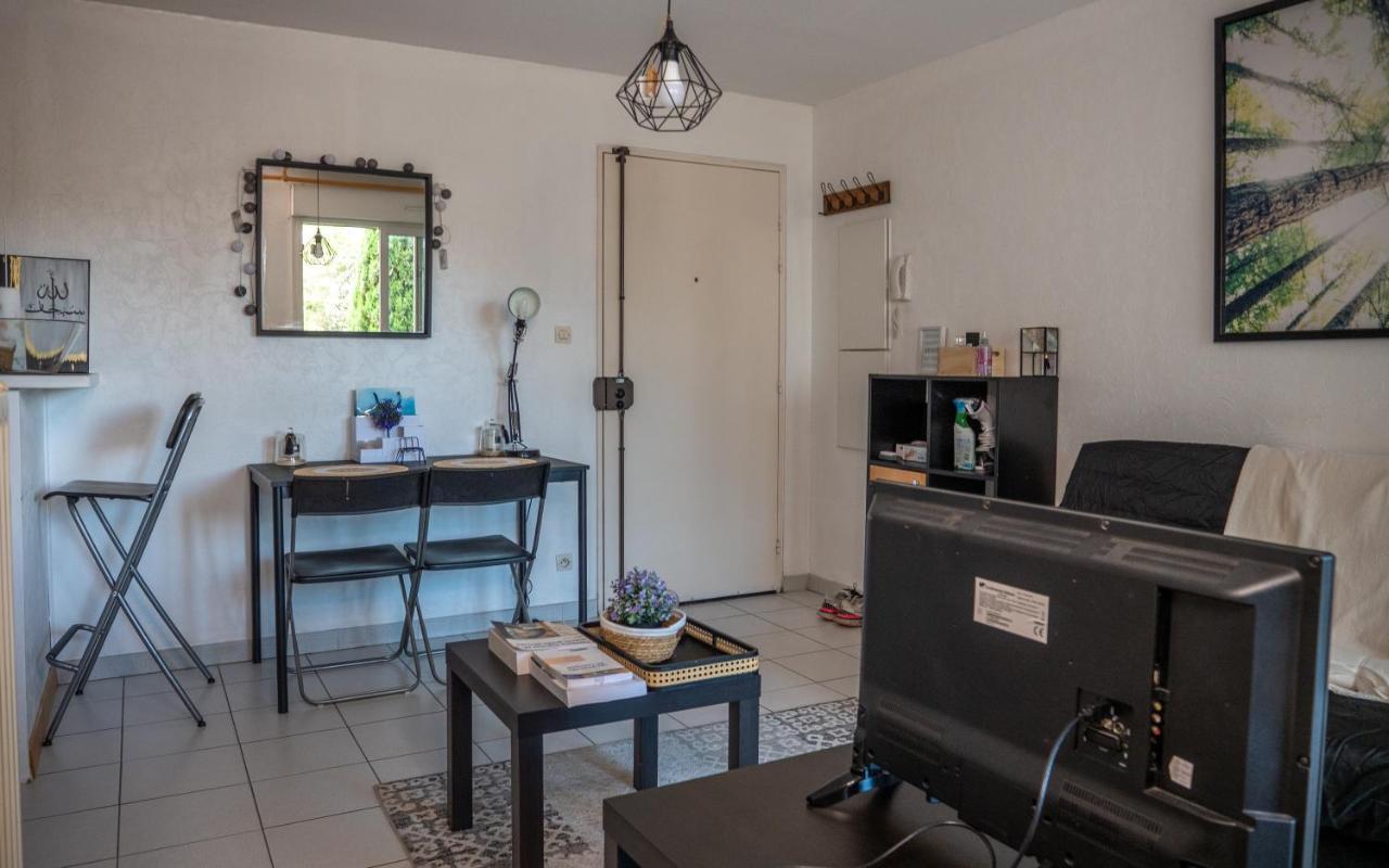 T1 30M² Avec Vue Sur Arbre Blanc Appartement Montpellier Buitenkant foto
